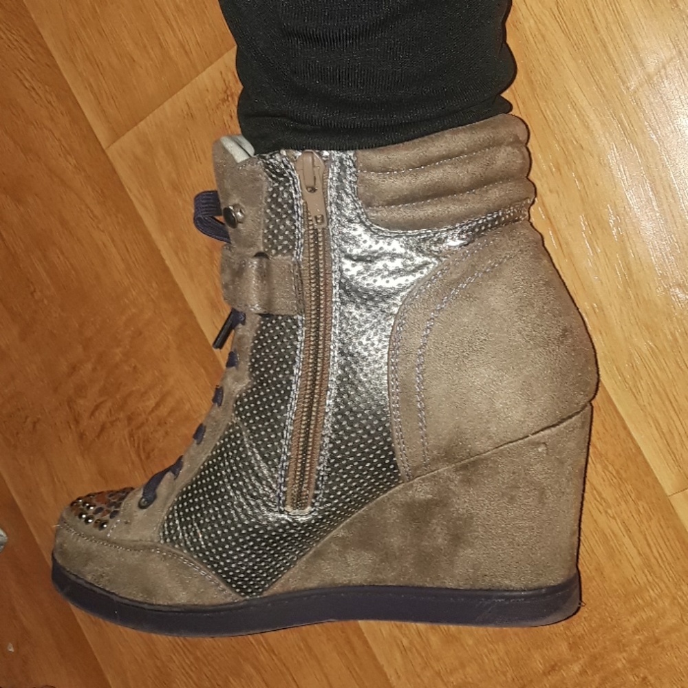 Princess Vera Wang shoes